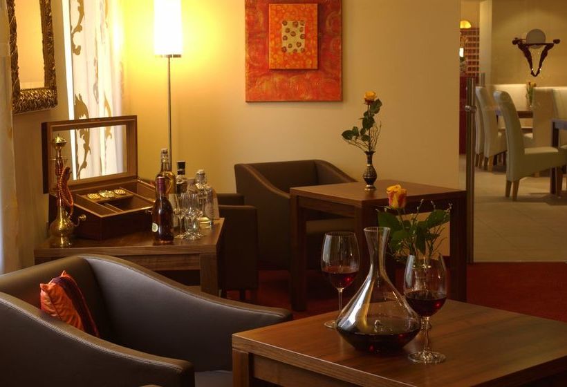 Отель Emmaquelle