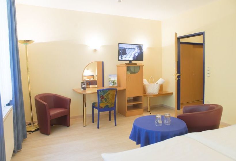 Отель Emmaquelle