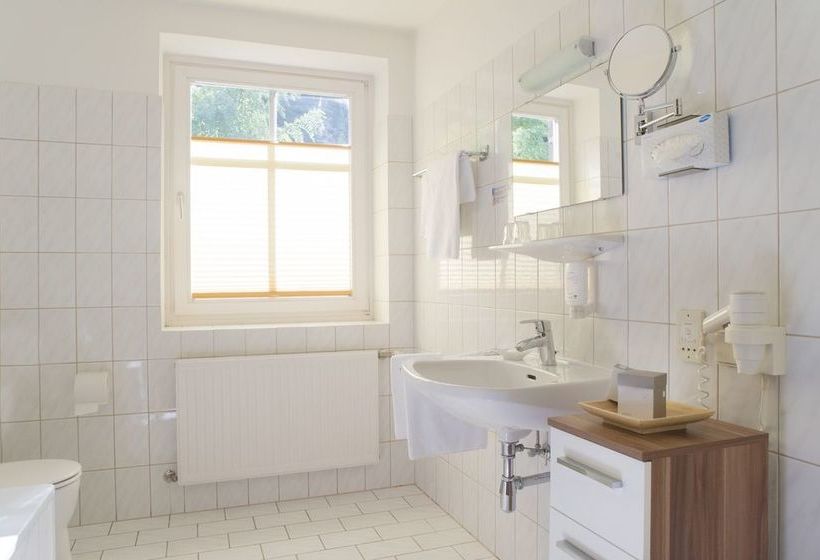 Отель Emmaquelle