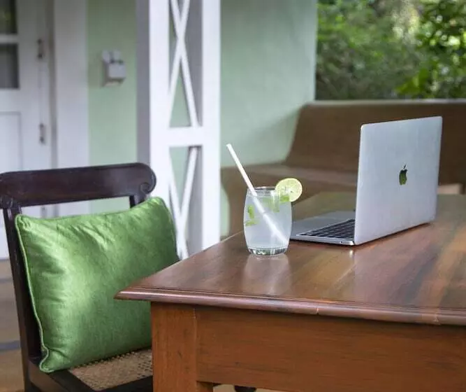 Wildflower Villas   All Villa Hotel, Family Run