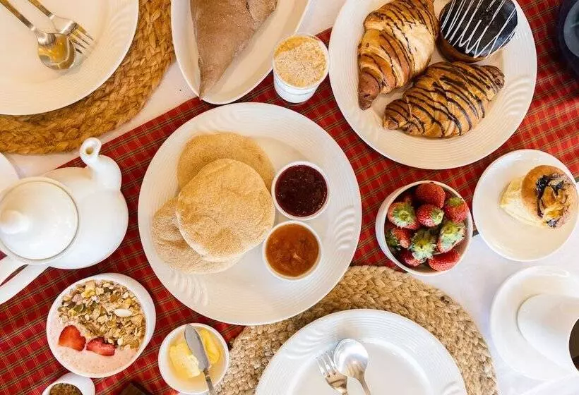 Wildflower Villas   All Villa Hotel, Family Run