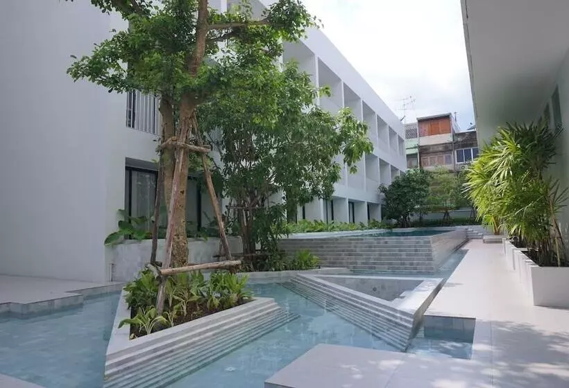 ユースホステル Chern Bangkok