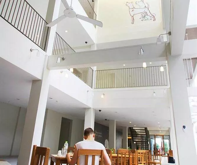 ユースホステル Chern Bangkok