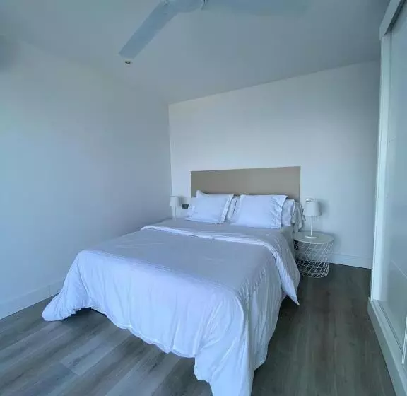 Carihuela Beach Apartamentos