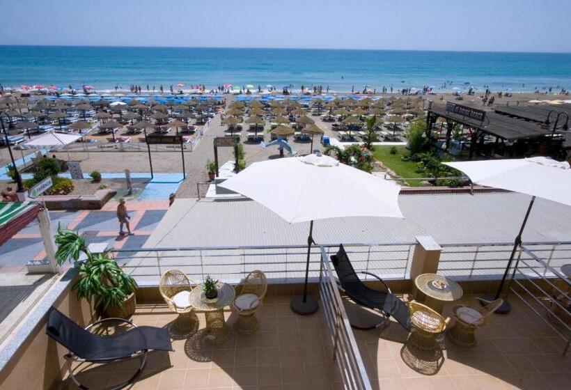 Carihuela Beach Apartamentos