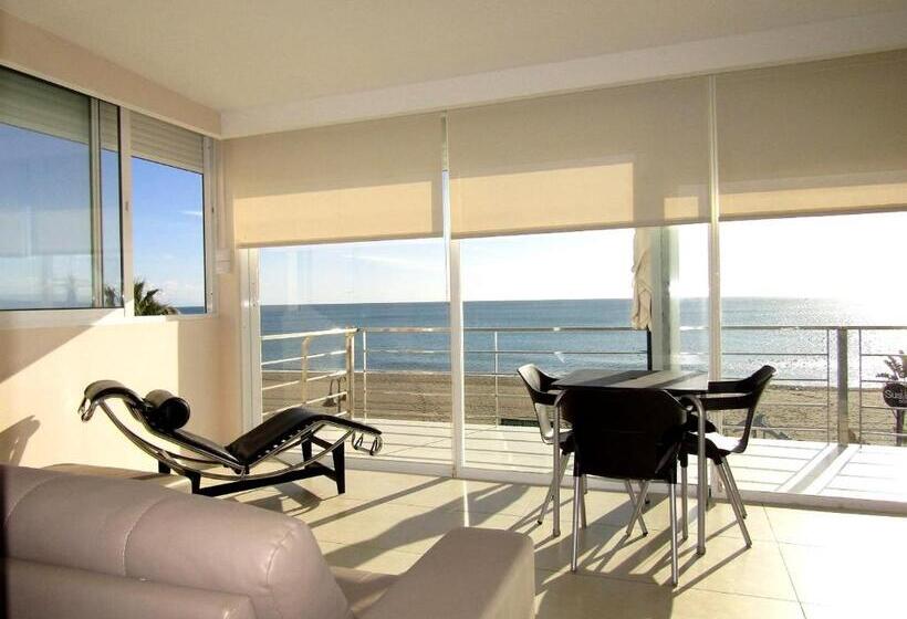 Carihuela Beach Apartamentos