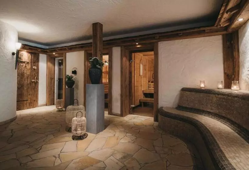 Ferienhotel Pass Thurn