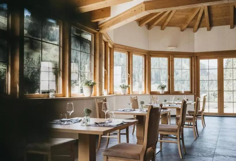 Ferienhotel Pass Thurn