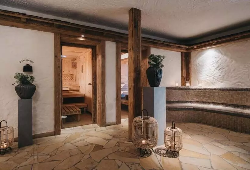 Ferienhotel Pass Thurn