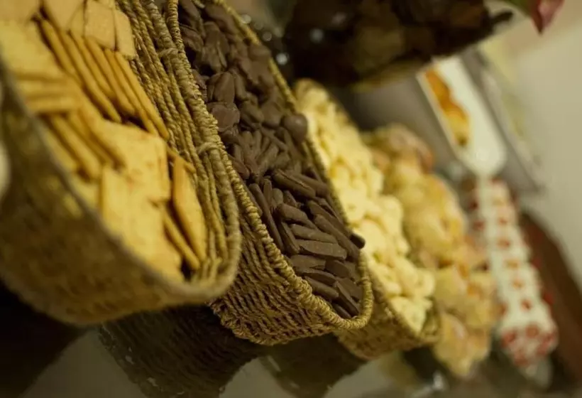 Bombonato Hotel Fácil Acesso Ao Aeroporto E Parque De Exposições Abcz By Up