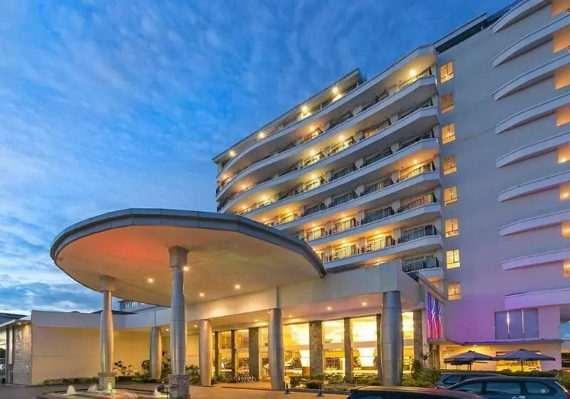 בית מלון כפרי Bw Suite Belitung