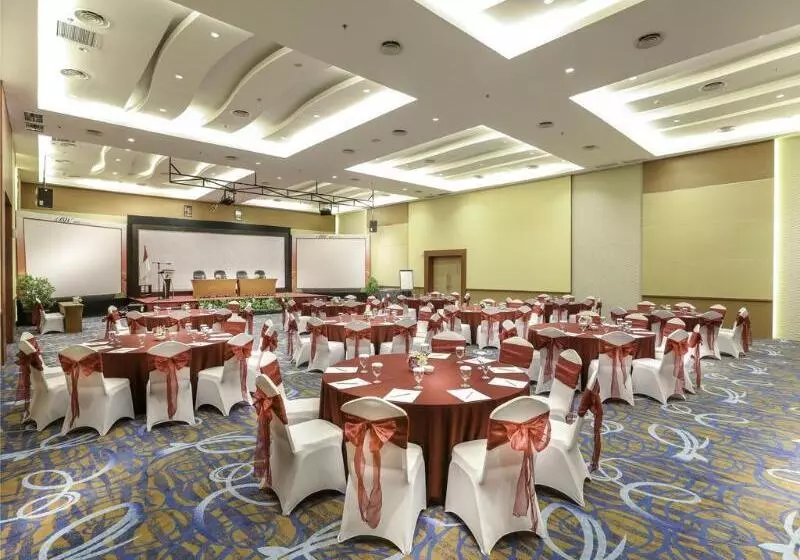 בית מלון כפרי Bw Suite Belitung