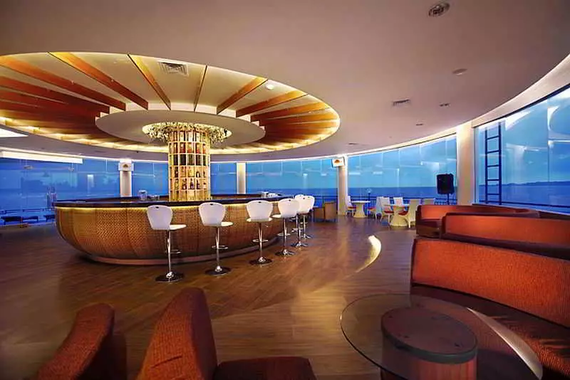 בית מלון כפרי Bw Suite Belitung