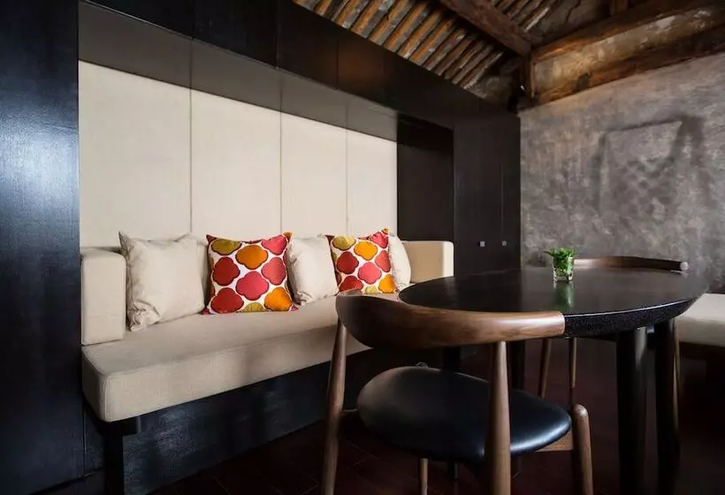 هتل Sky Valley Heritage Boutique