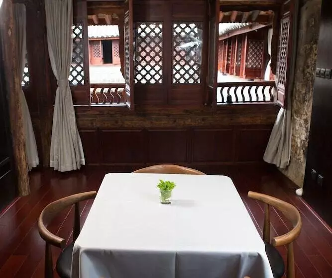 هتل Sky Valley Heritage Boutique