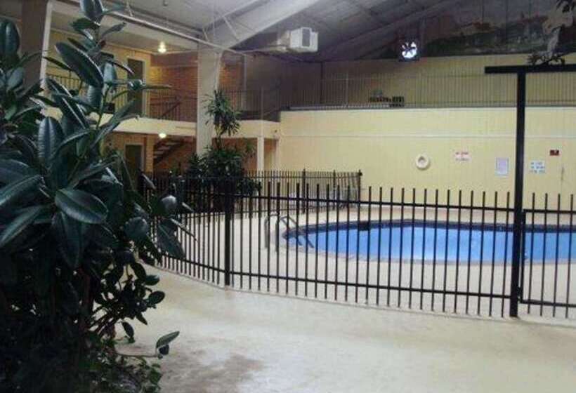 Отель Econo Lodge Elk City