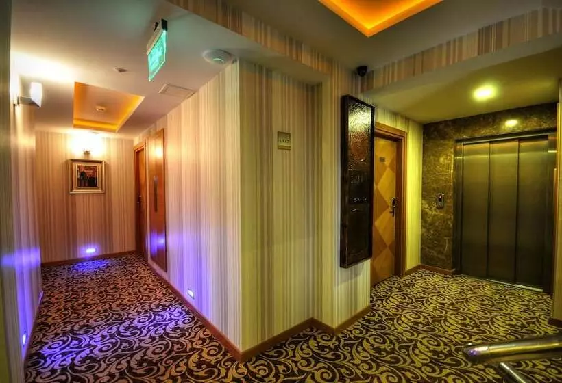 هتل Golden Deluxe