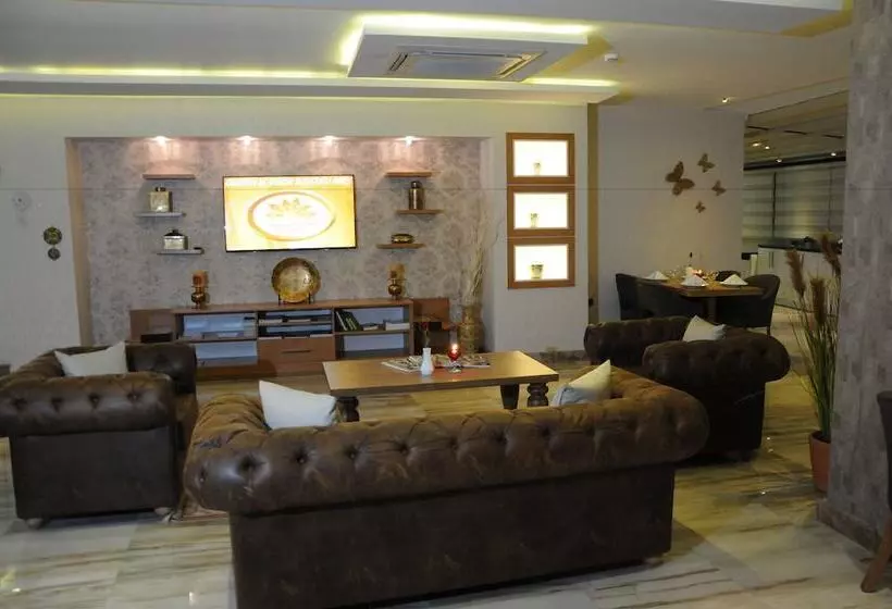 هتل Golden Deluxe