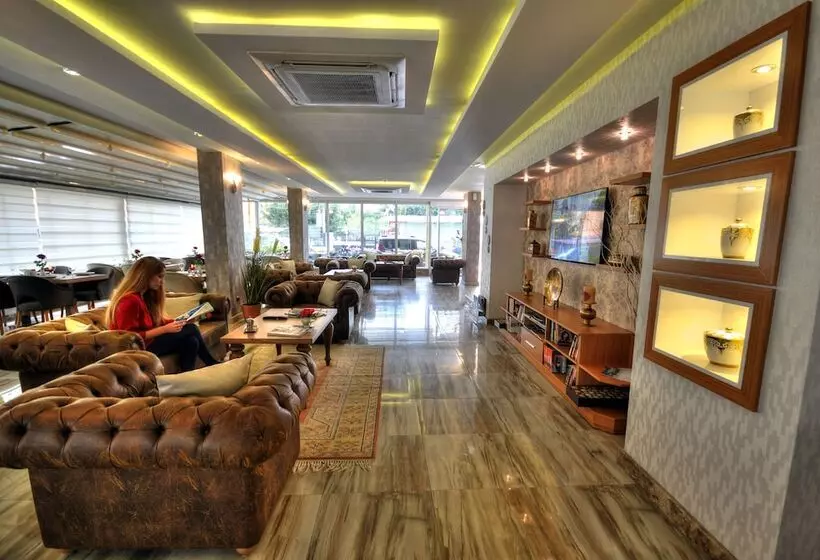 هتل Golden Deluxe