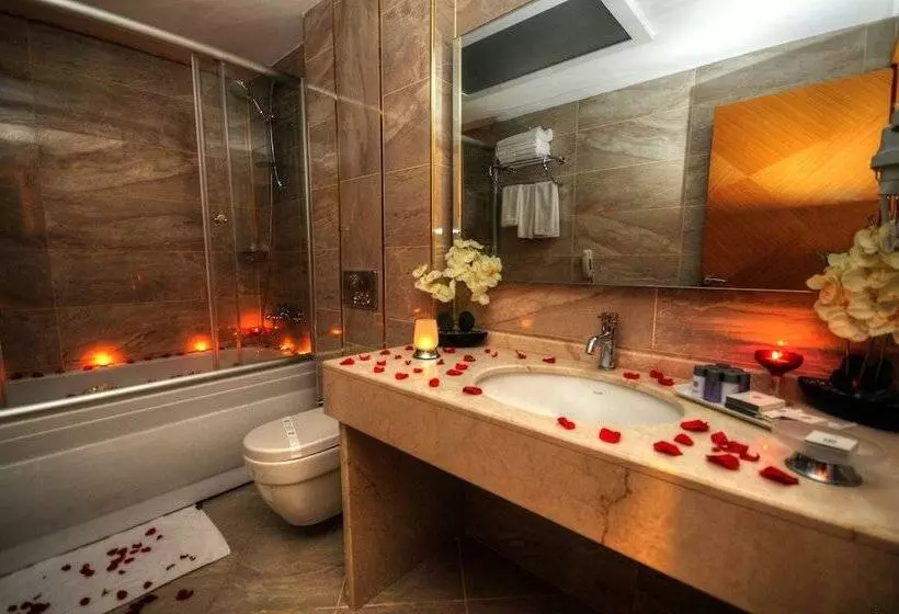 هتل Golden Deluxe