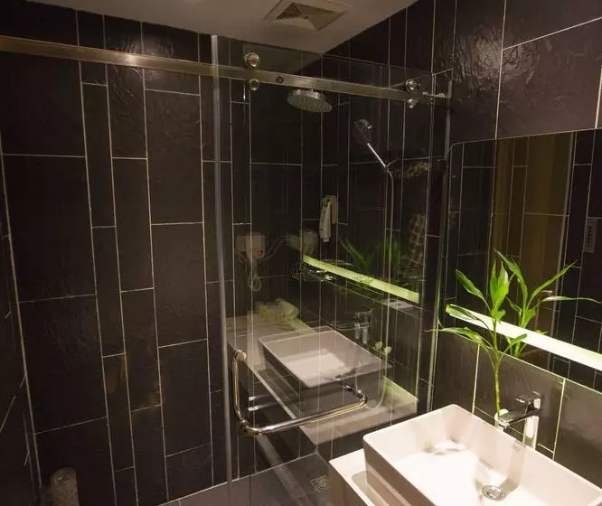 Hotel Ibis Leshan City Center