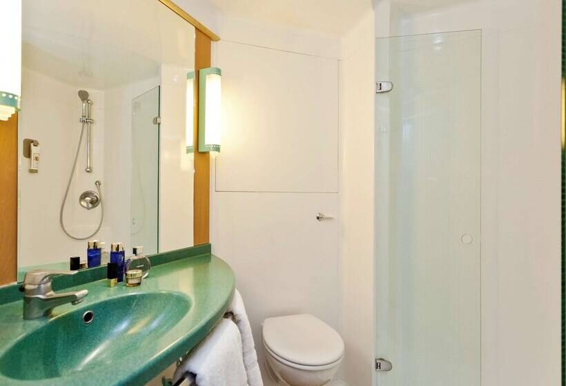 Hotel Ibis London Thurrock M25