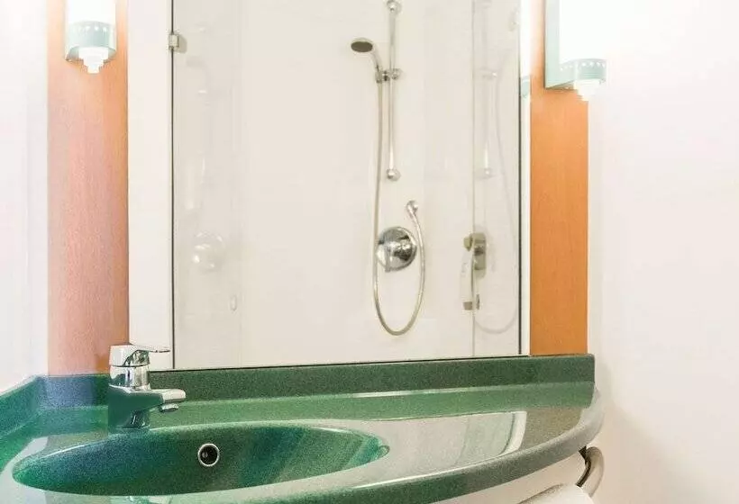 Hotel Ibis London Thurrock M25