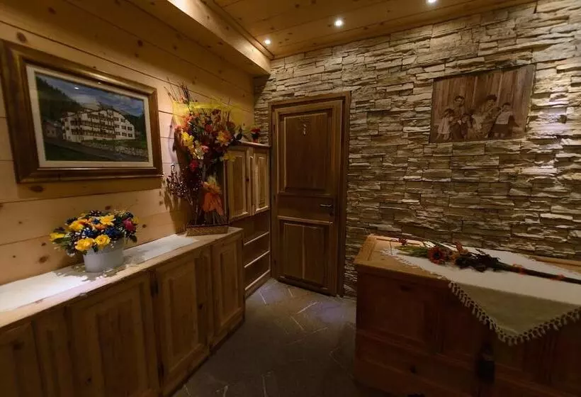 Отель La Montanara Predazzo