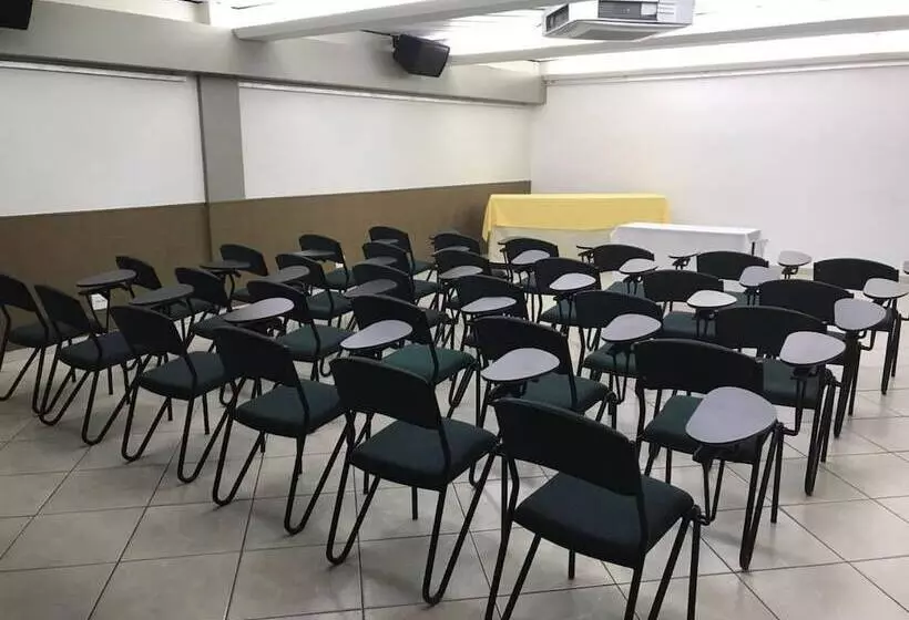 בית מלון כפרי Manferrari