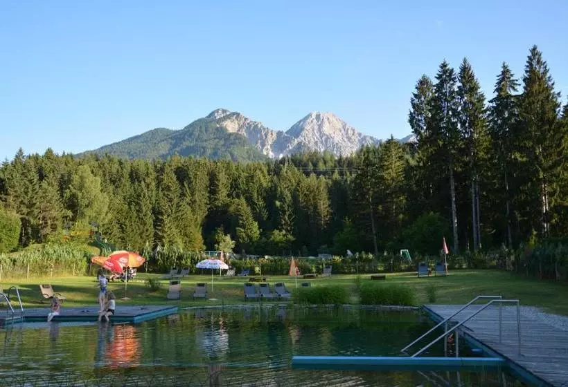 هتل Mittagskogel