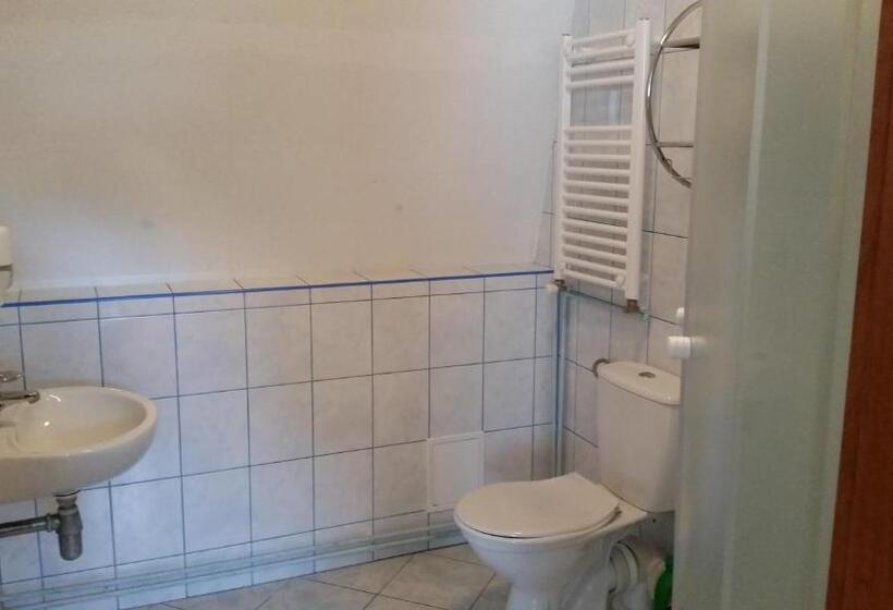 فندق Ośrodek Delfin