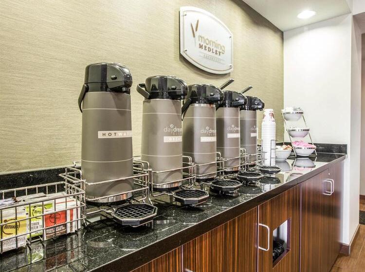 Отель Sleep Inn & Suites Page At Lake Powell