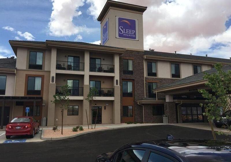 Отель Sleep Inn & Suites Page At Lake Powell