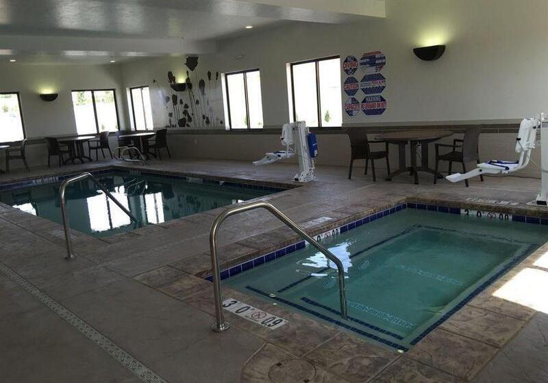Отель Sleep Inn & Suites Page At Lake Powell