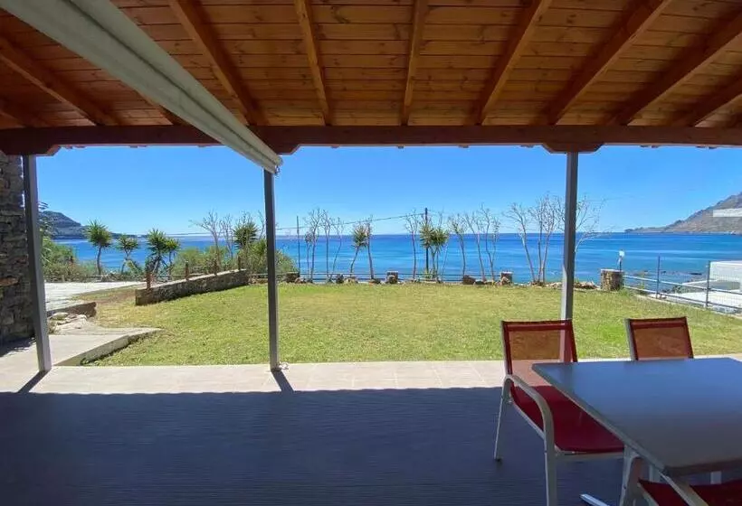 ホテル Thalassa House Apartments