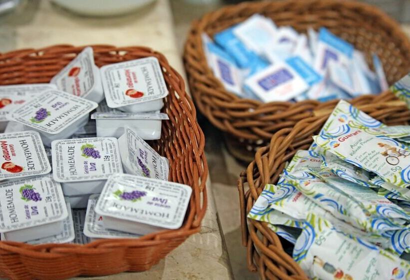 هتل Villa Rebellato