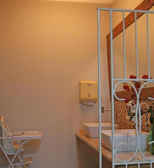 هتل Villa Rebellato