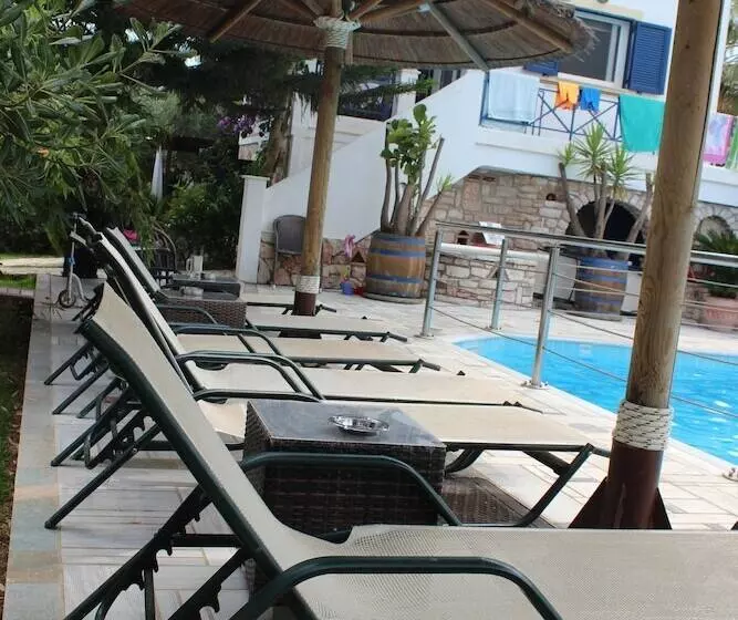 Paris Village Apartments