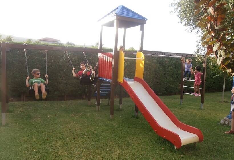 Paris Village Apartments