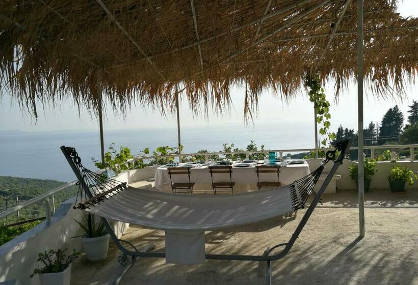 פנסיון Piqeras Relax Guest House