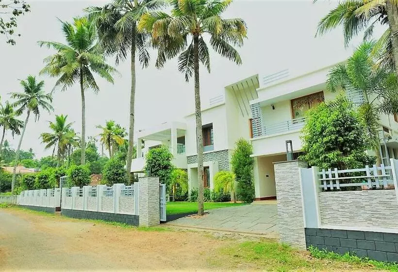 Majatalo Shamrock Home Stay