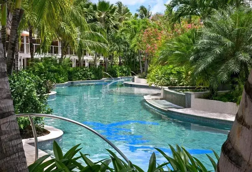 استراحتگاه Sandals Halcyon Beach - All Inclusive Couples Only