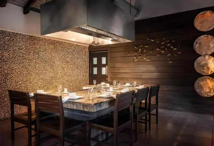 استراحتگاه Sandals Halcyon Beach - All Inclusive Couples Only