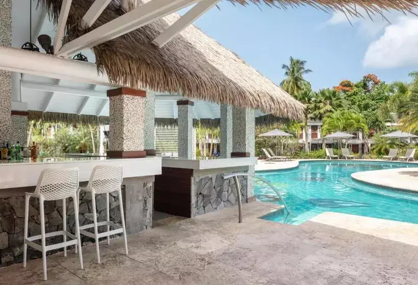 استراحتگاه Sandals Halcyon Beach - All Inclusive Couples Only