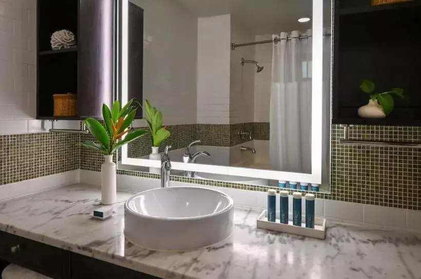 استراحتگاه Sandals Halcyon Beach - All Inclusive Couples Only