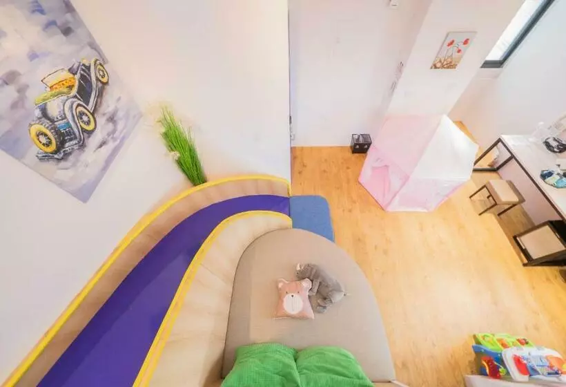 تختخواب و صبحانه Wind Natural Parent Child Inn