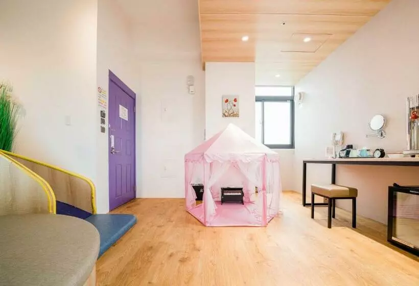 تختخواب و صبحانه Wind Natural Parent Child Inn