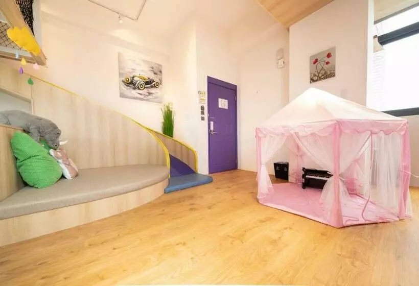 تختخواب و صبحانه Wind Natural Parent Child Inn