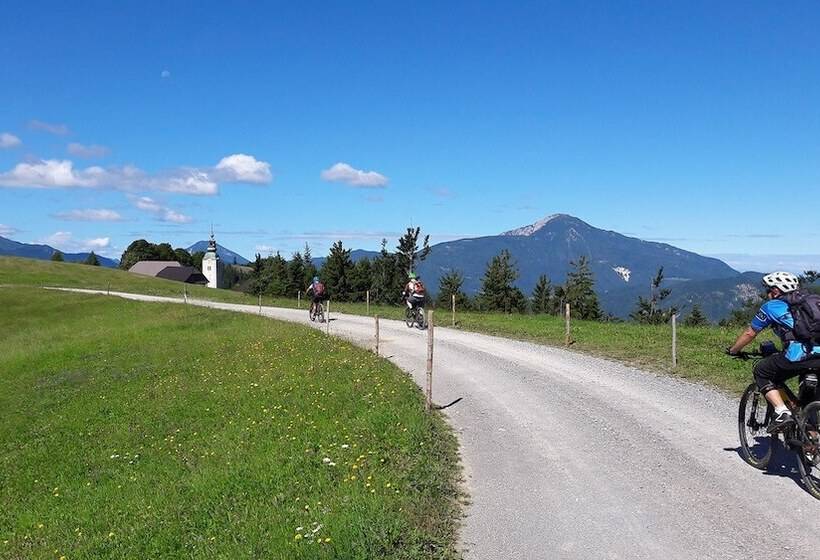 Bikeski Family Hotel, B&b, Apartaments, Rooms