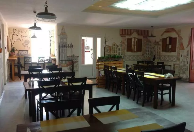 ホテル турист